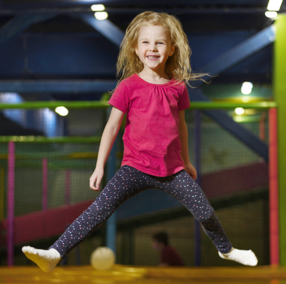 photo d'enfant entrain de faire du sport